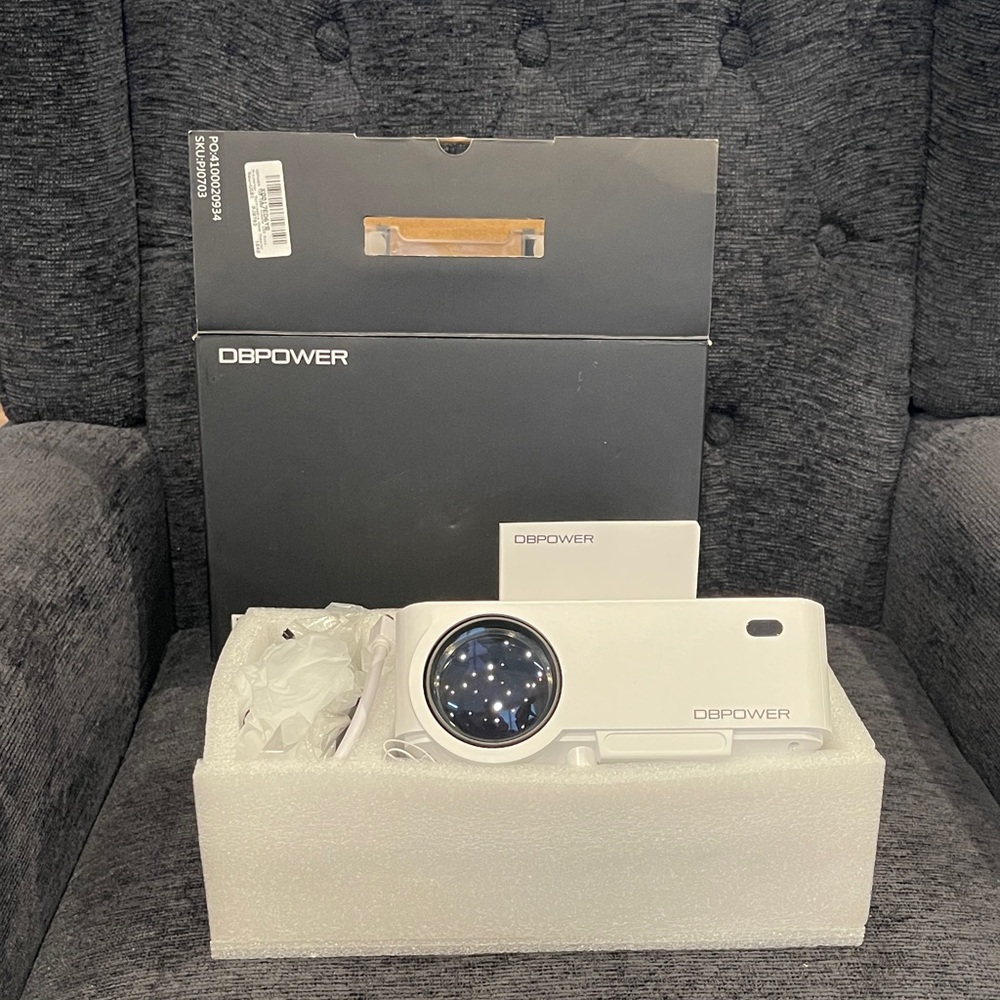 DBPOWER T20 Home Theater Projector - Picture 2 of 2